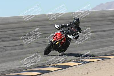 media/Oct-13-2025-Moto Forza (Mon) [[a66d839500]]/4-C Group/Session 2 (Bowl)/